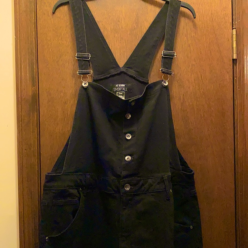 Hot topic brand shortalls Size 2x fits like an XL